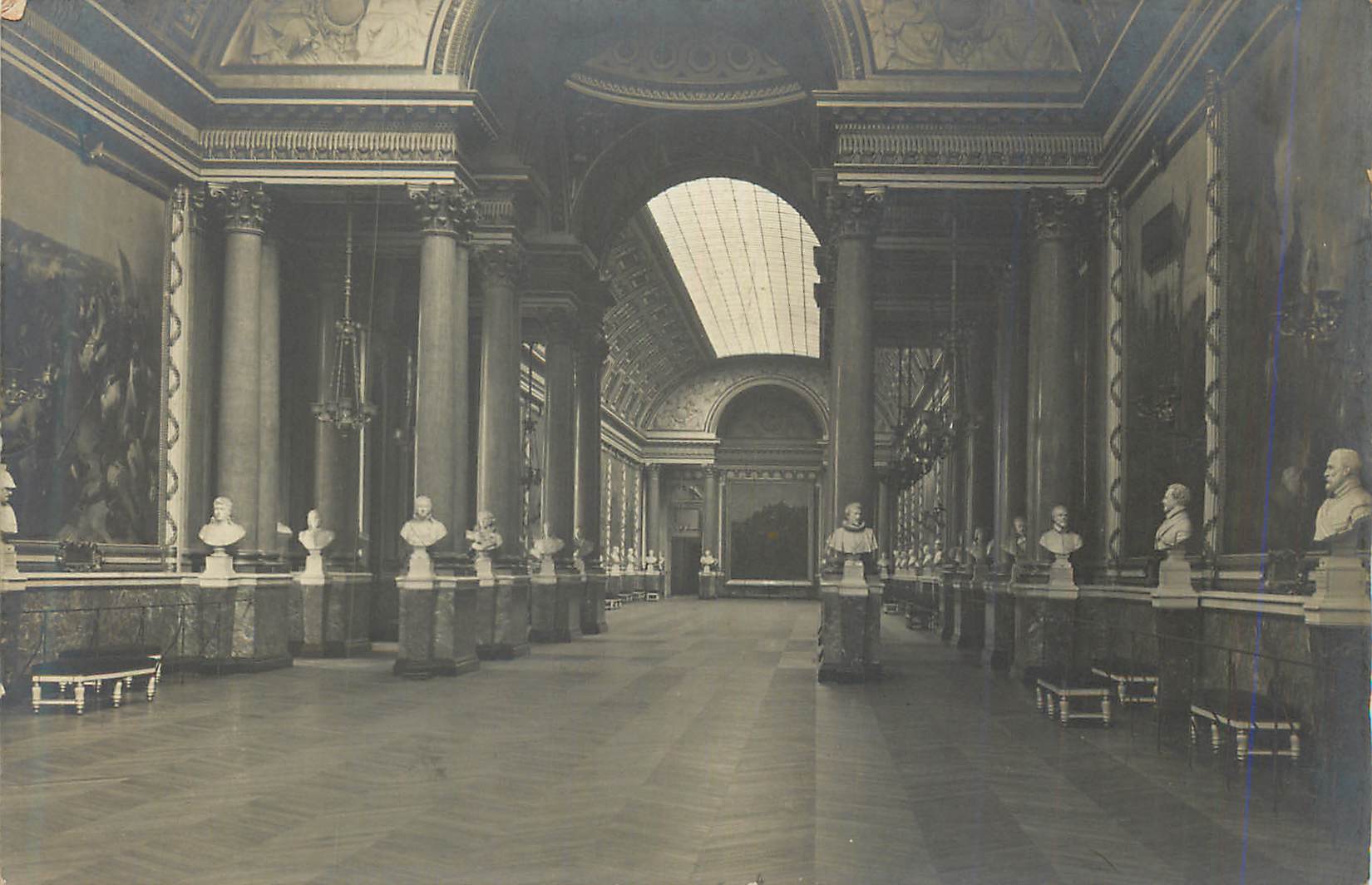 Salle des Bustes — Musée des Beaux-Arts — Lyon - Recto