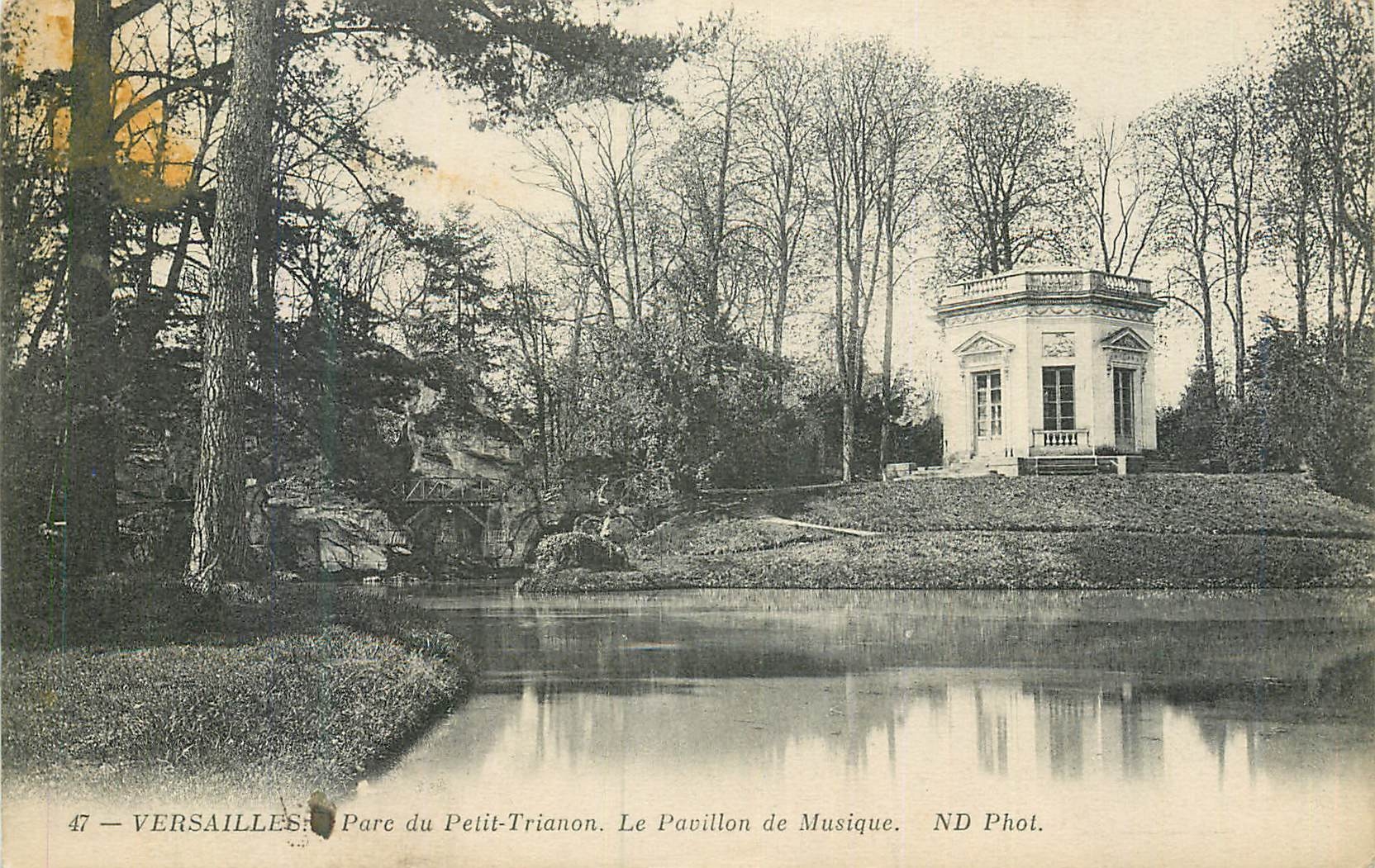 CPA 47 versailles parc du petit trianon le pavillon de musique