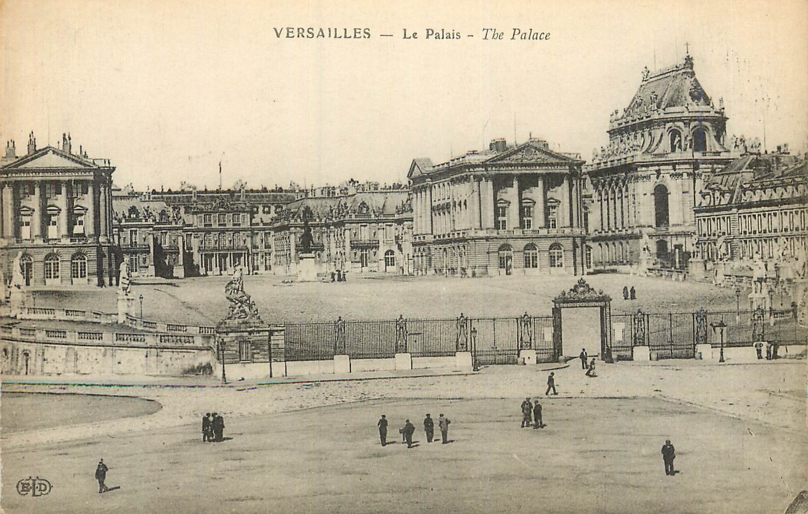 CPA Versailles le palais