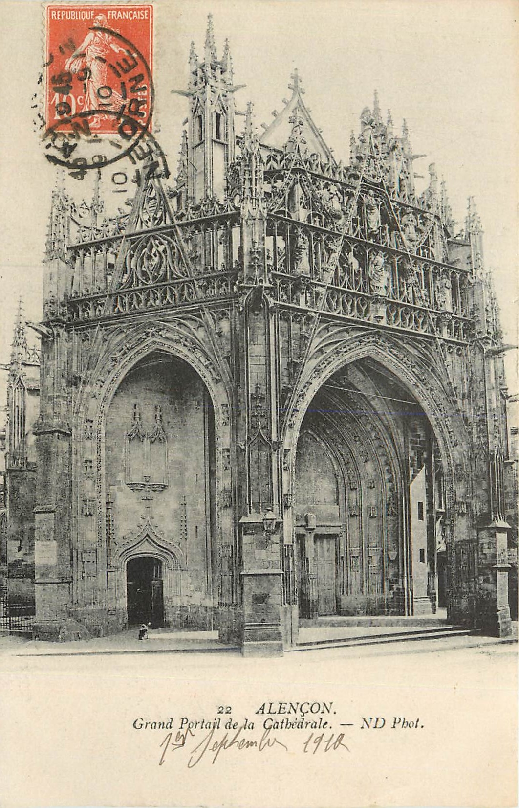CPA 22 alencon grand portail de la cathedrale
