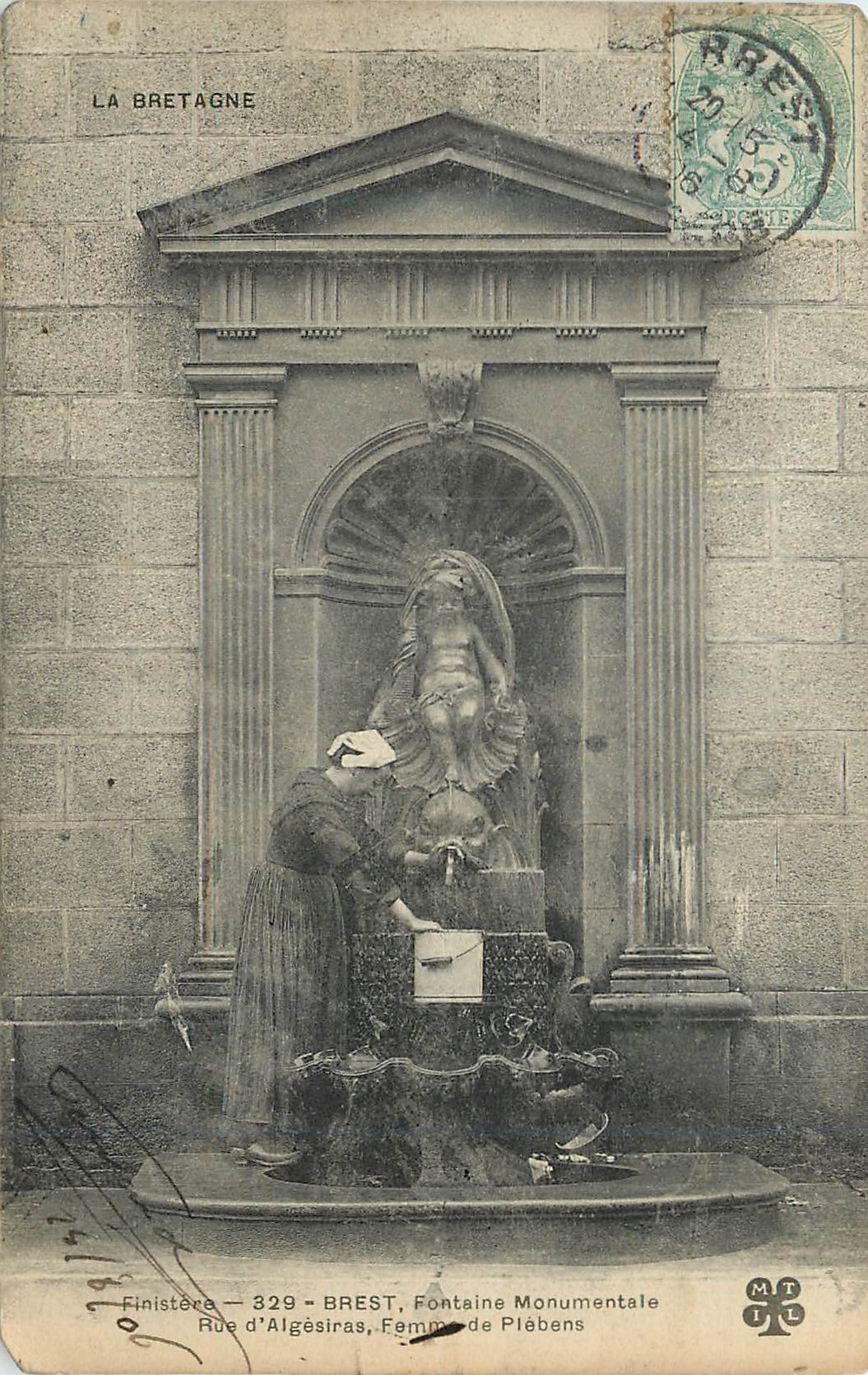 CPA Finistere 329 brest fontaine monumentale rue d algesiras