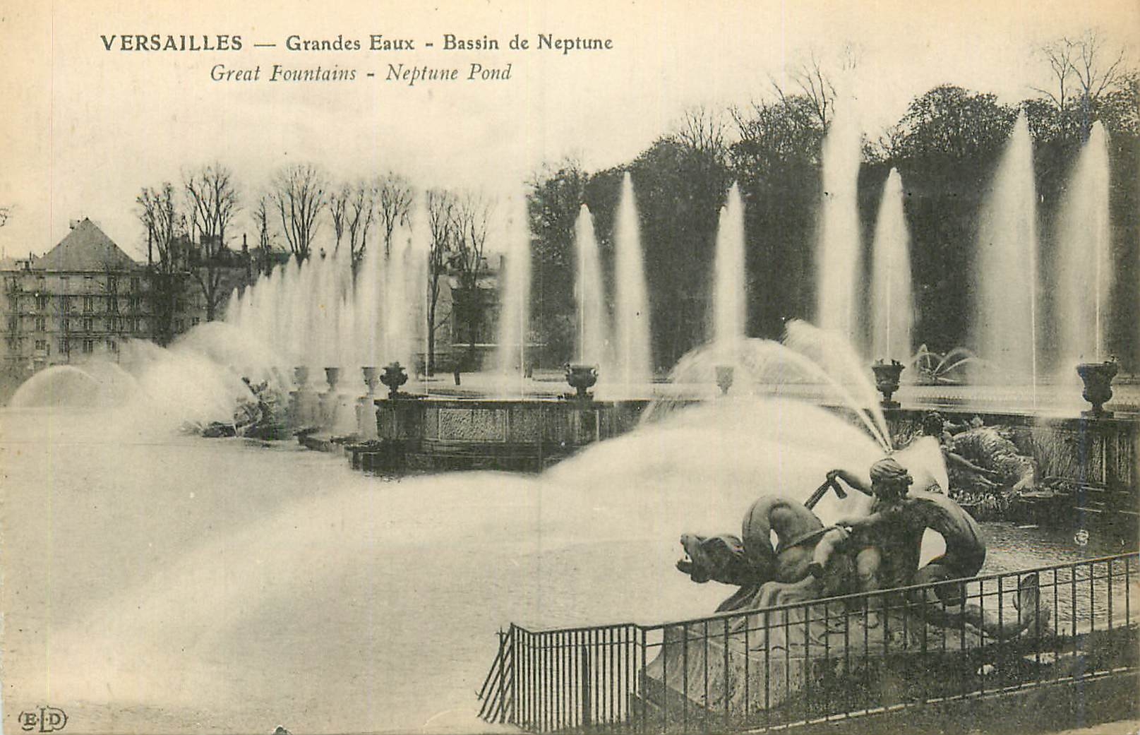CPA Versailles grandes eaux bassin de neptune