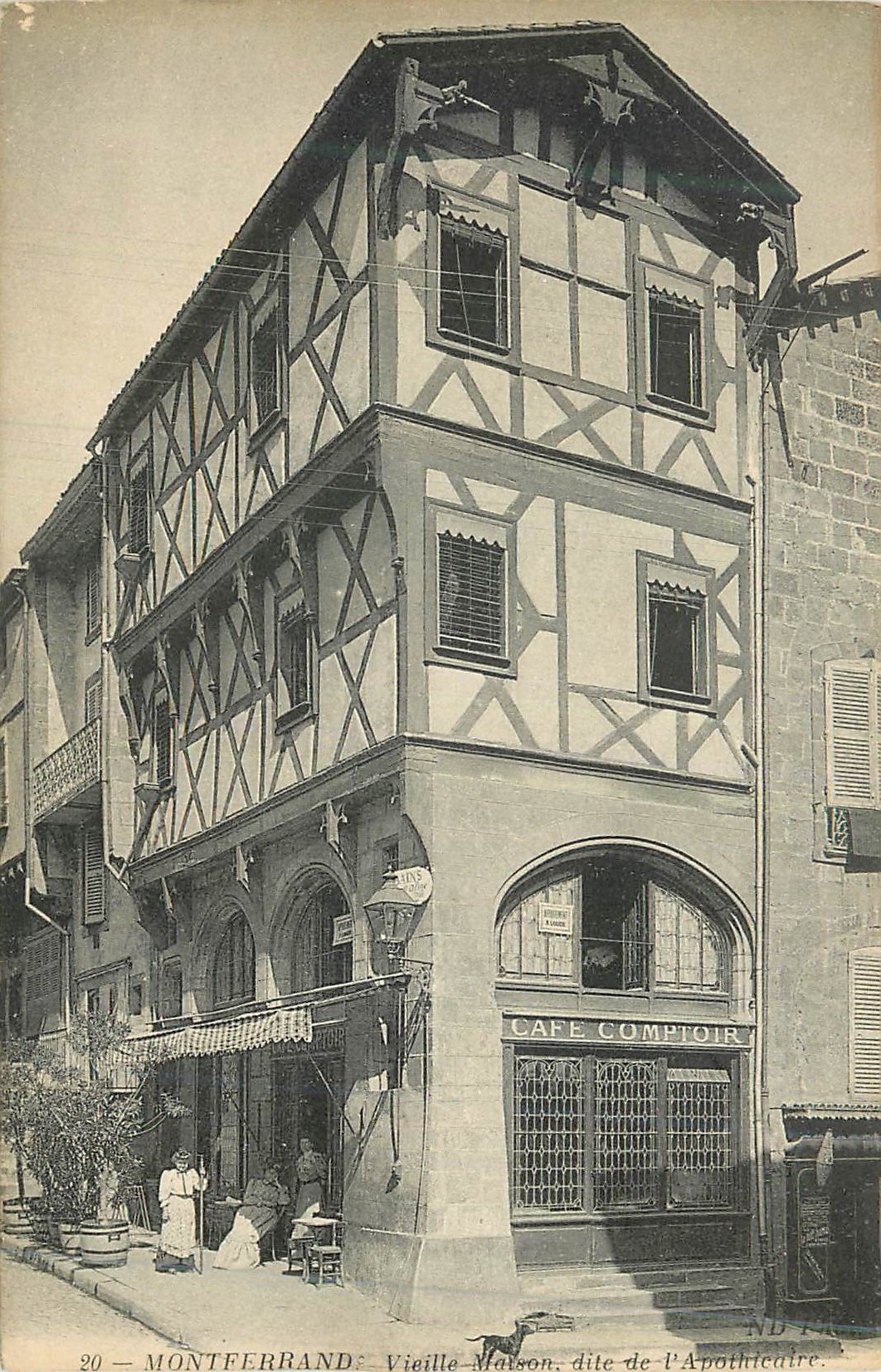 CPA 20 montferrand vieille maison dite de l apochicatre