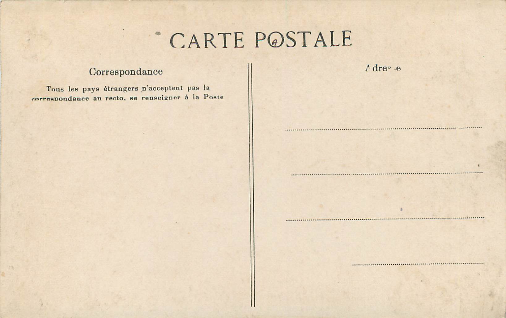 CPA 116 versailles le petit trianon les ecuries — Verso