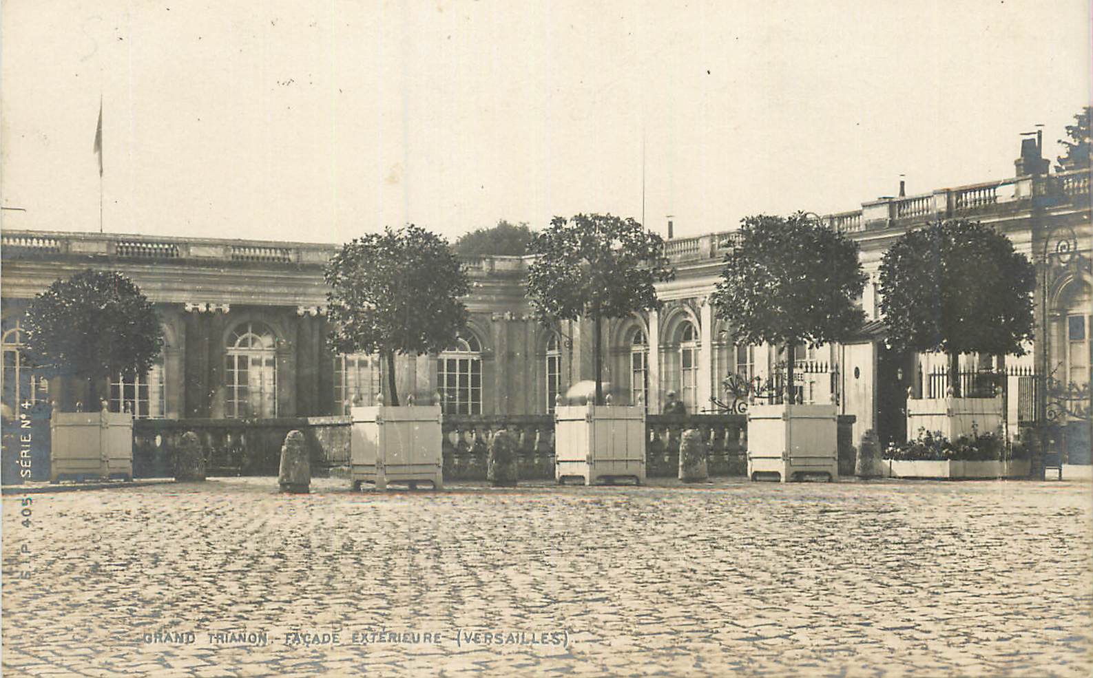 CPA Grand trianon facade exterieur (versailles)