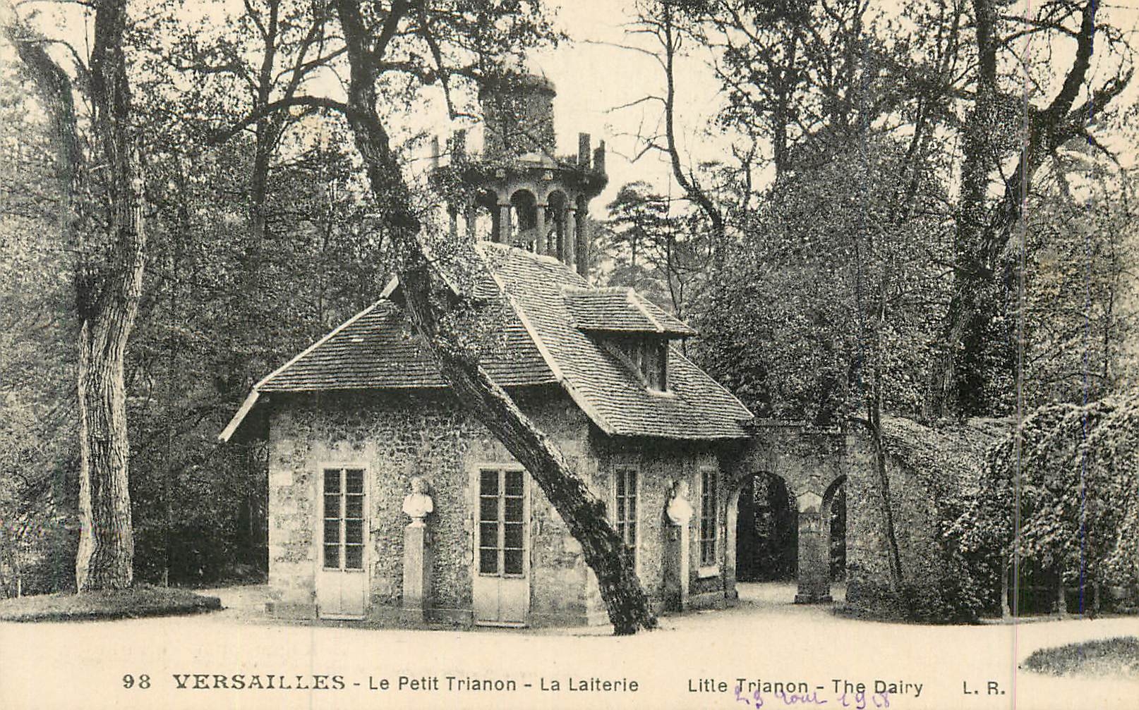 CPA 98 versailles le petit trianon la laiterie