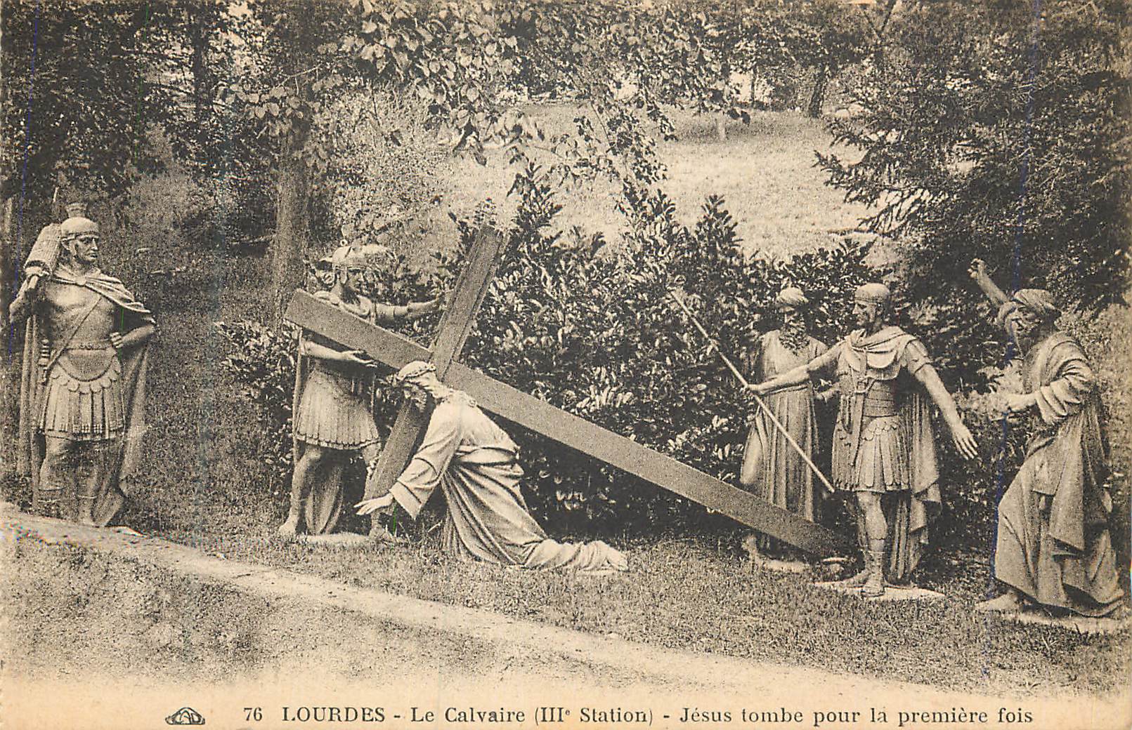 CPA 76 lourdes le calvaire(iii station) jesus tombe pour la premiere fois
