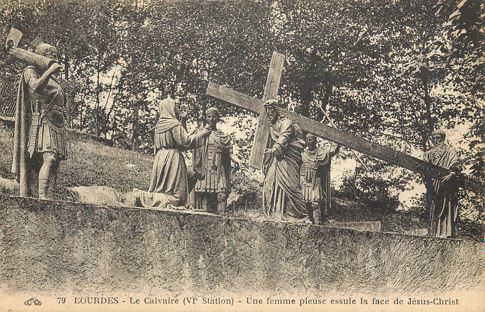 CPA 79 lourdes le calvaire(vi station) une femme pieuse essuie la face de jesus christ