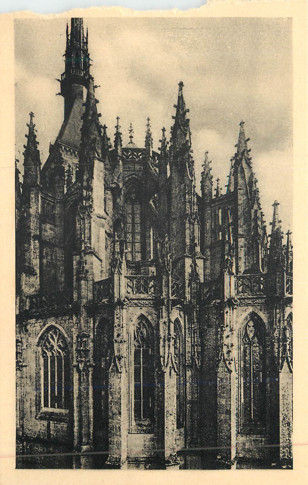 Abbaye du Mont-Saint-Michel — Chevet de l'église abbatiale — Serv. Commercial Monuments Historiques, Paris