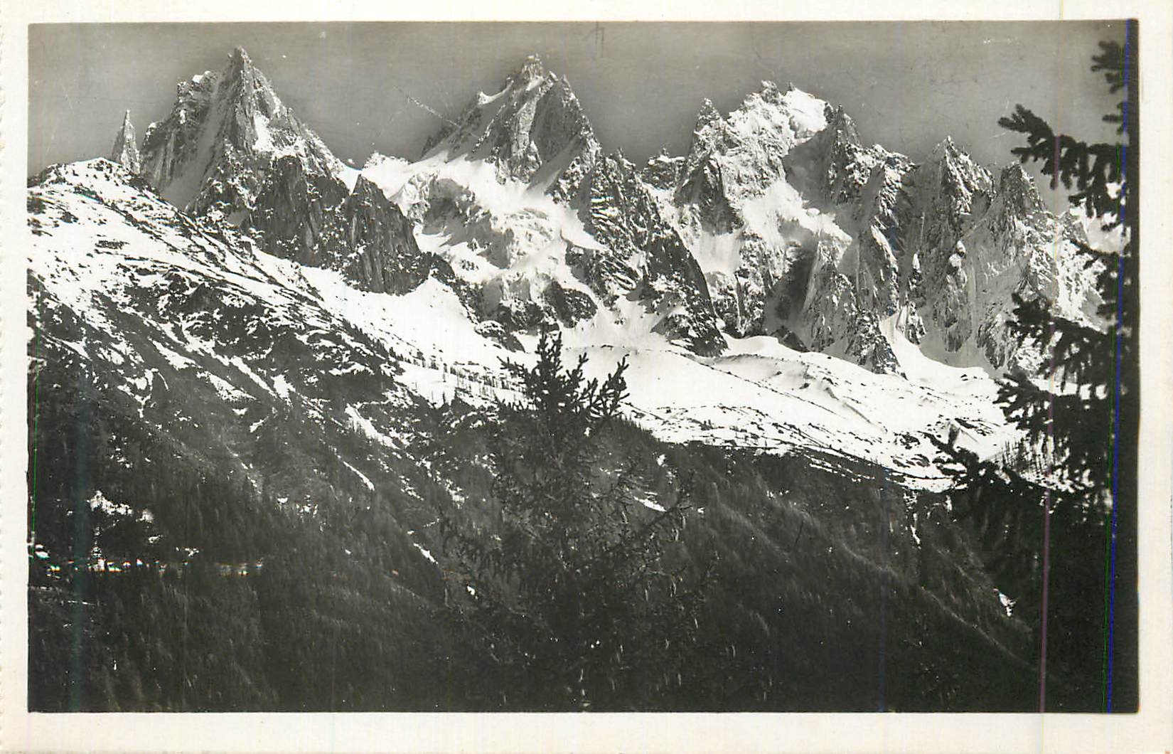 CPM 66 chamonix mont blanc les aiguilles