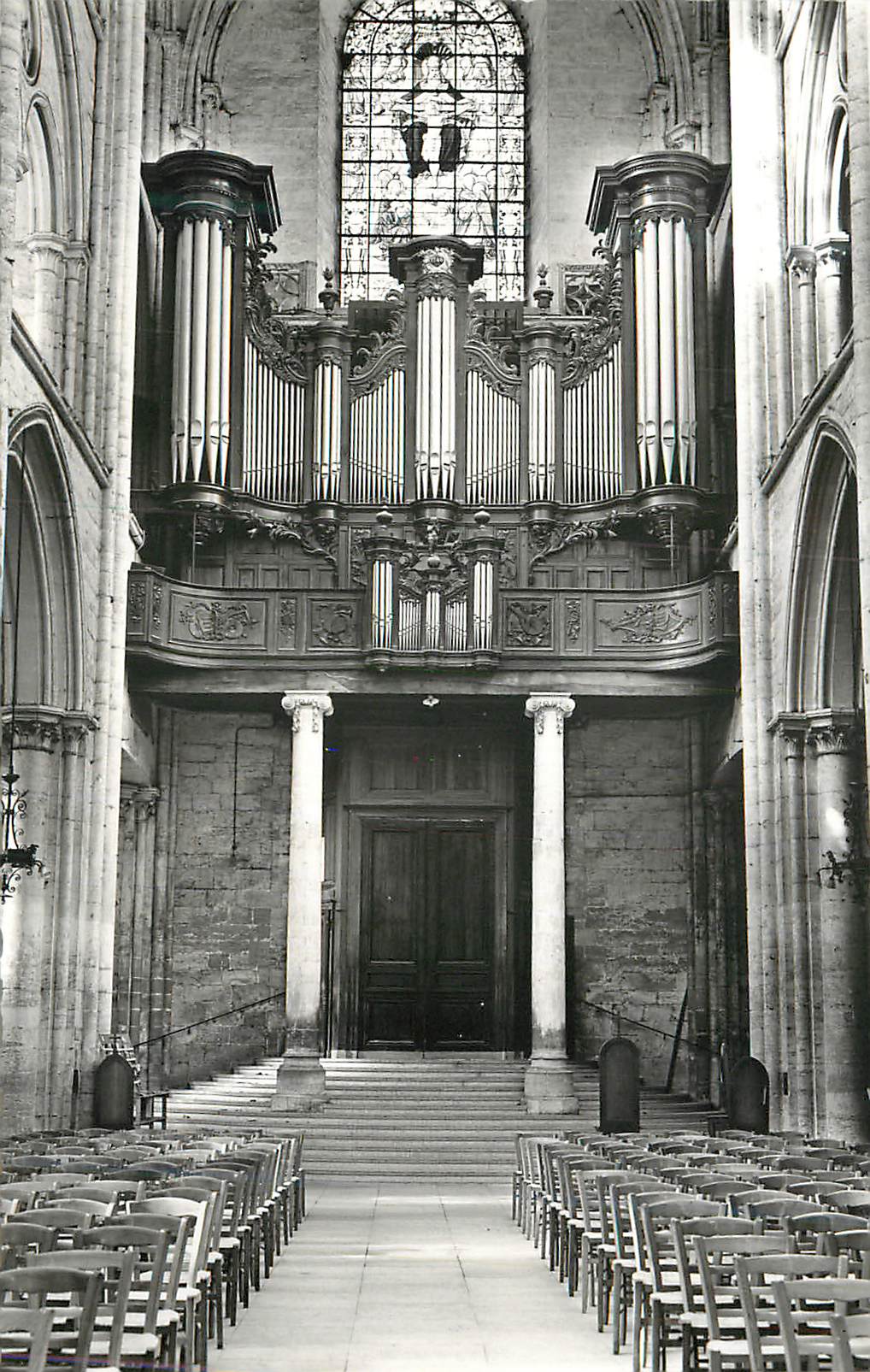 CPM Fecamp (seine maritime) abbatiale de la sainte trinite(xi et xiii siecle) les orgues ( buffet xvii siecle) Orgue