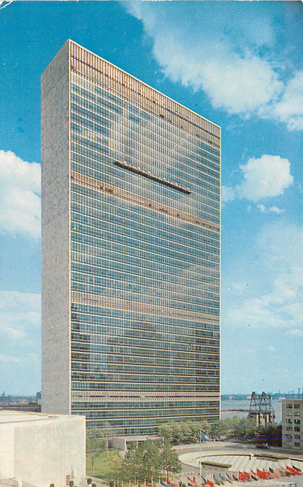 CPM United Nations New York A View of the United Nations Headquarters from First Avenue