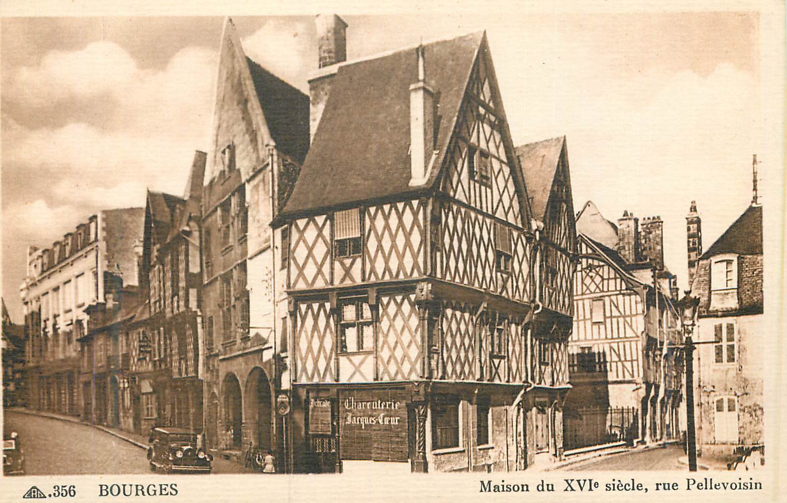 CPA Bourges Maison du XVIe Siecle rue Pellevoisin