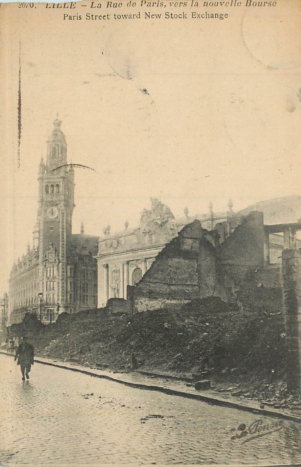 LILLE — La Rue de Paris, vers la nouvelle Bourse — B. Bense, n° 2070