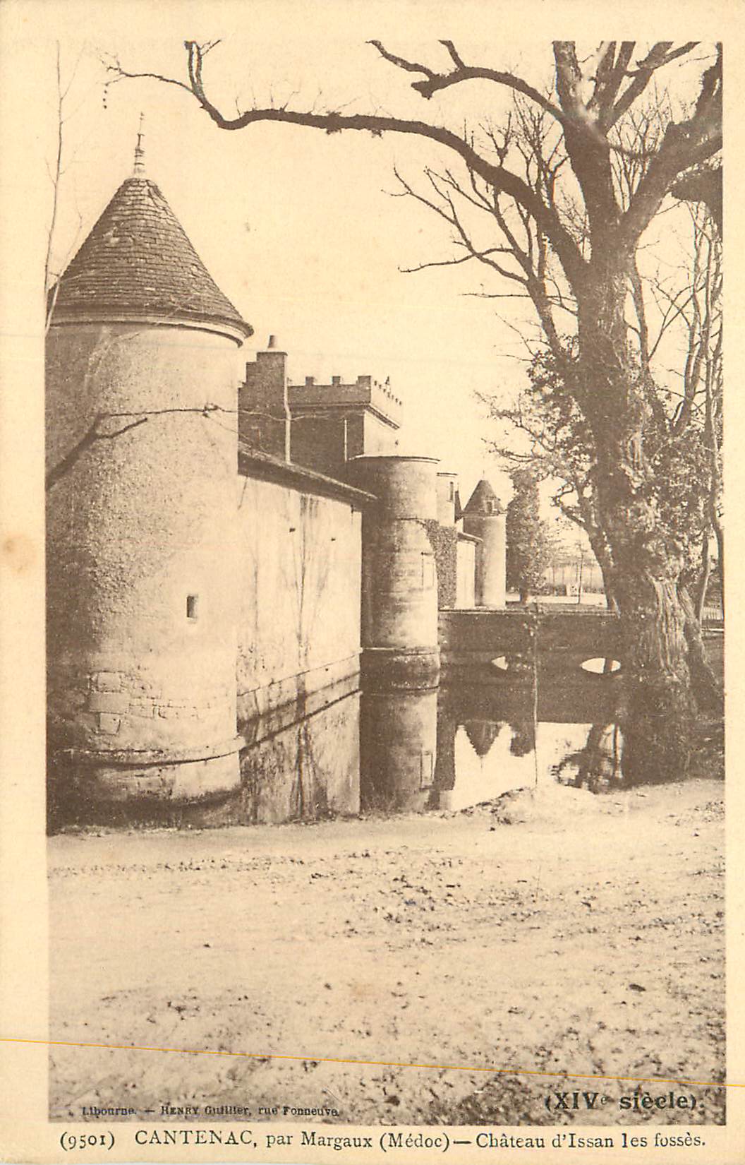 Château d'Issan — Cantenac, par Margaux (Médoc) — XIVe siècle