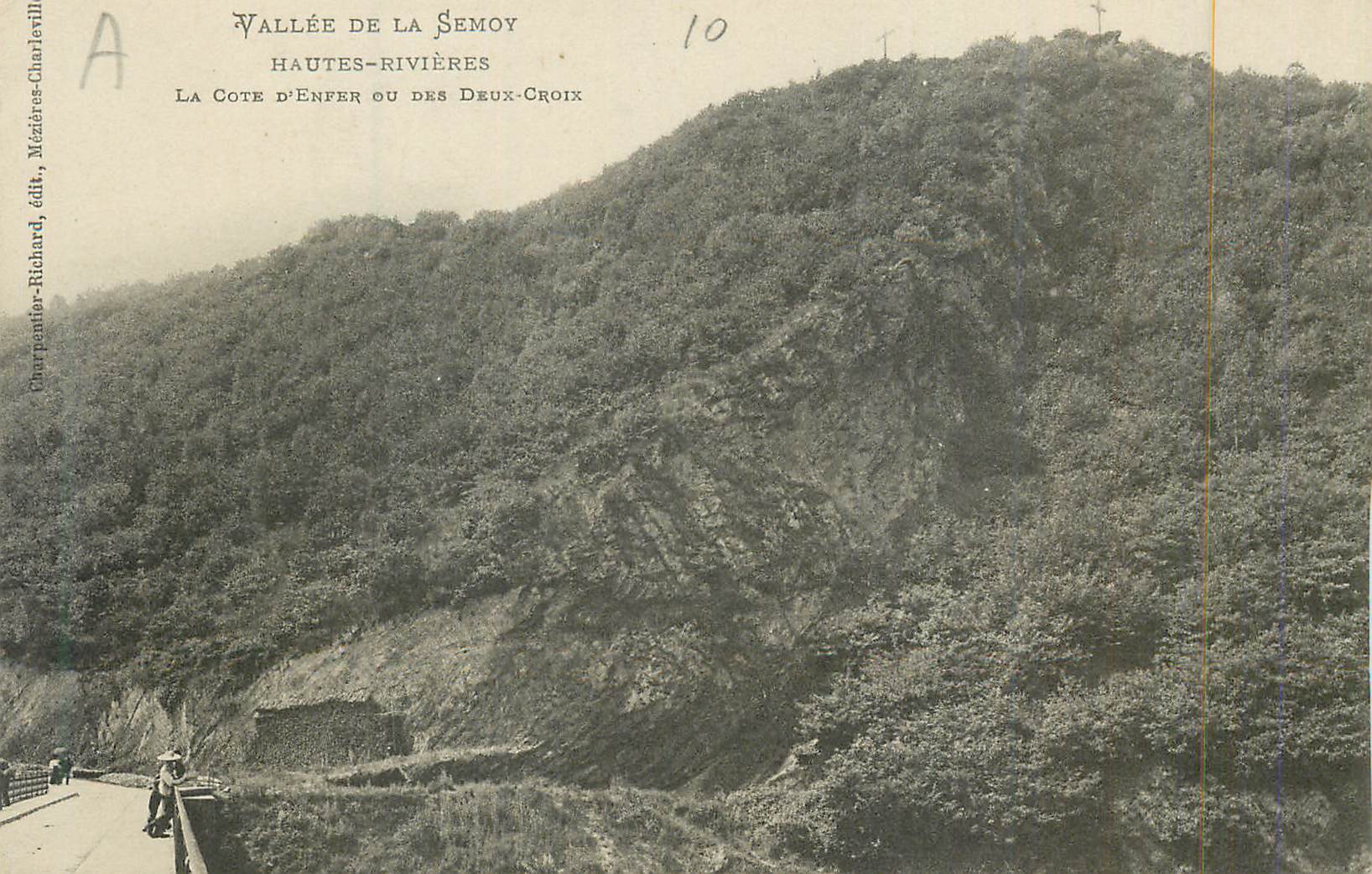 CPA Vallee de la Semoy Hautes Rivieres La cote d'Enfer ou des Deux Croix