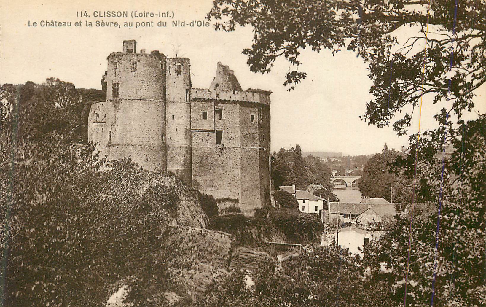 CPA Clisson (Loire Inf) Le Chateau et la Sevre Pont du Nid d'Oie