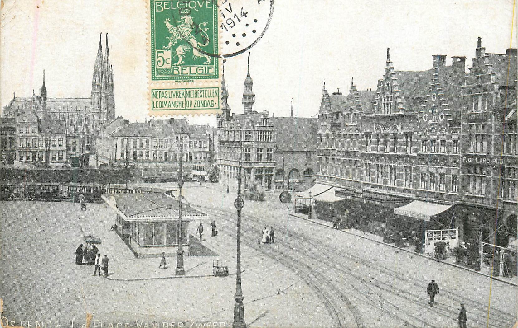 CPA Ostende La Place Van Zweer Tramway
