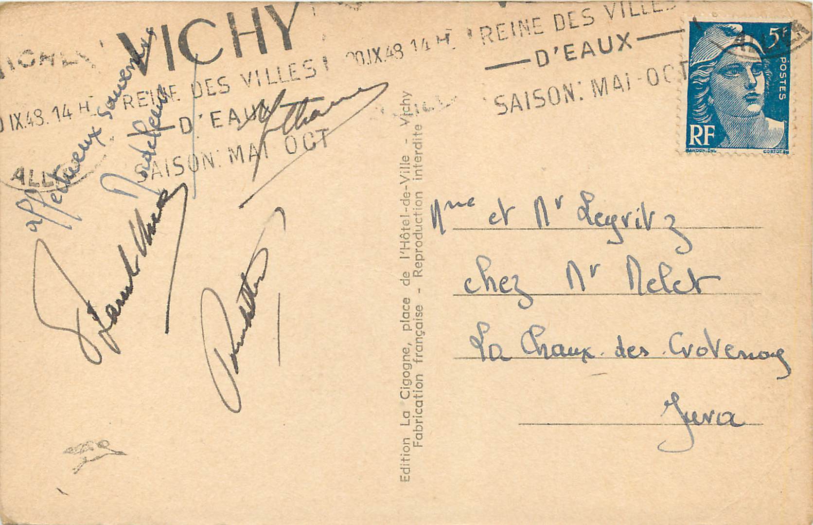 CPA La Cigogne Vichy L'Hotel de Ville et La Place — Verso