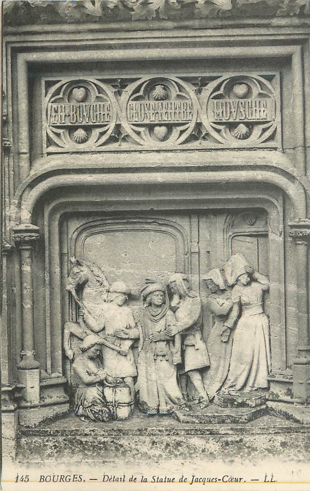 CPA Bourges Detail de la Statue de Jacques Coeur