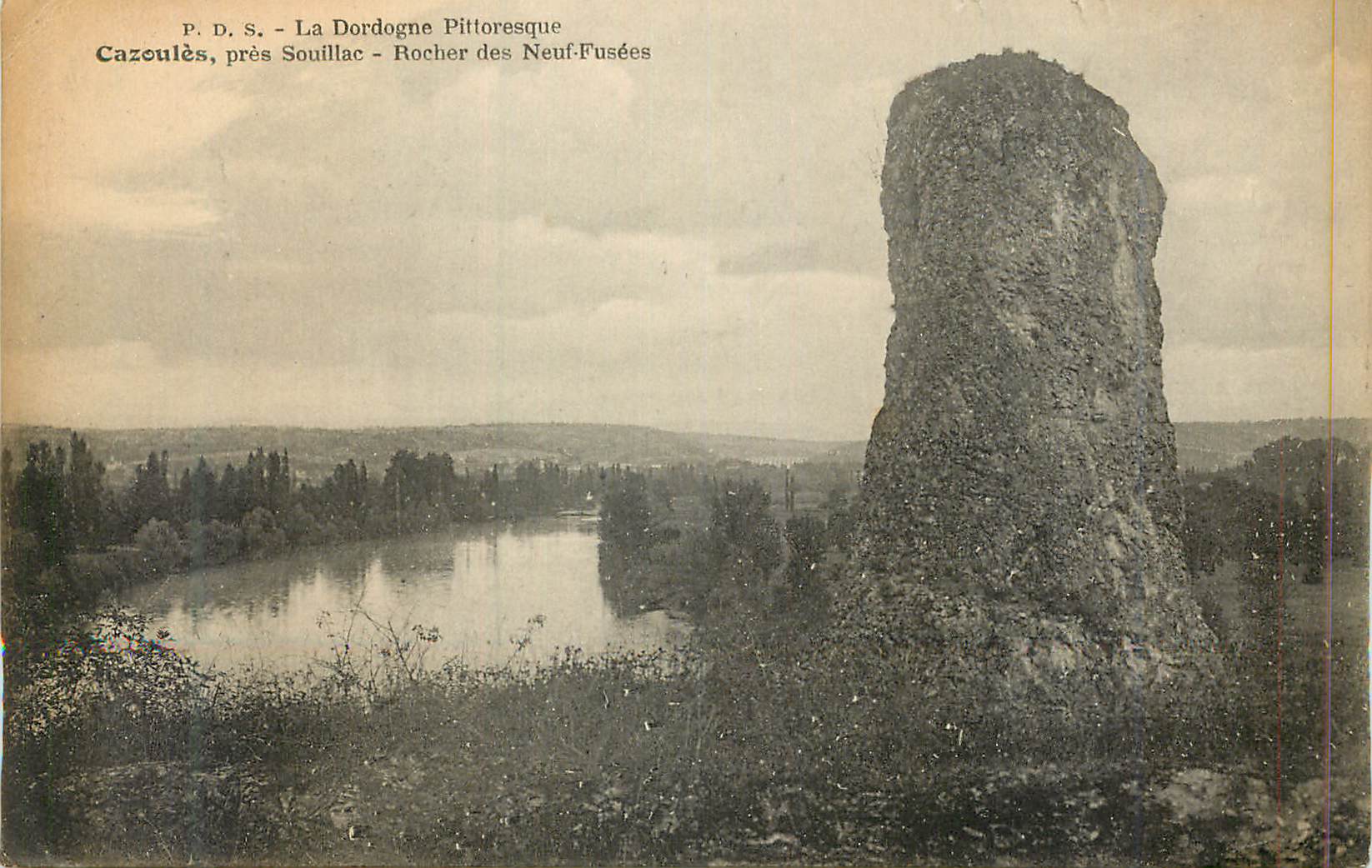 CPA La Dordogne Pittoresque Cazoules Pres Souillac Rocher des Neuf Fusees