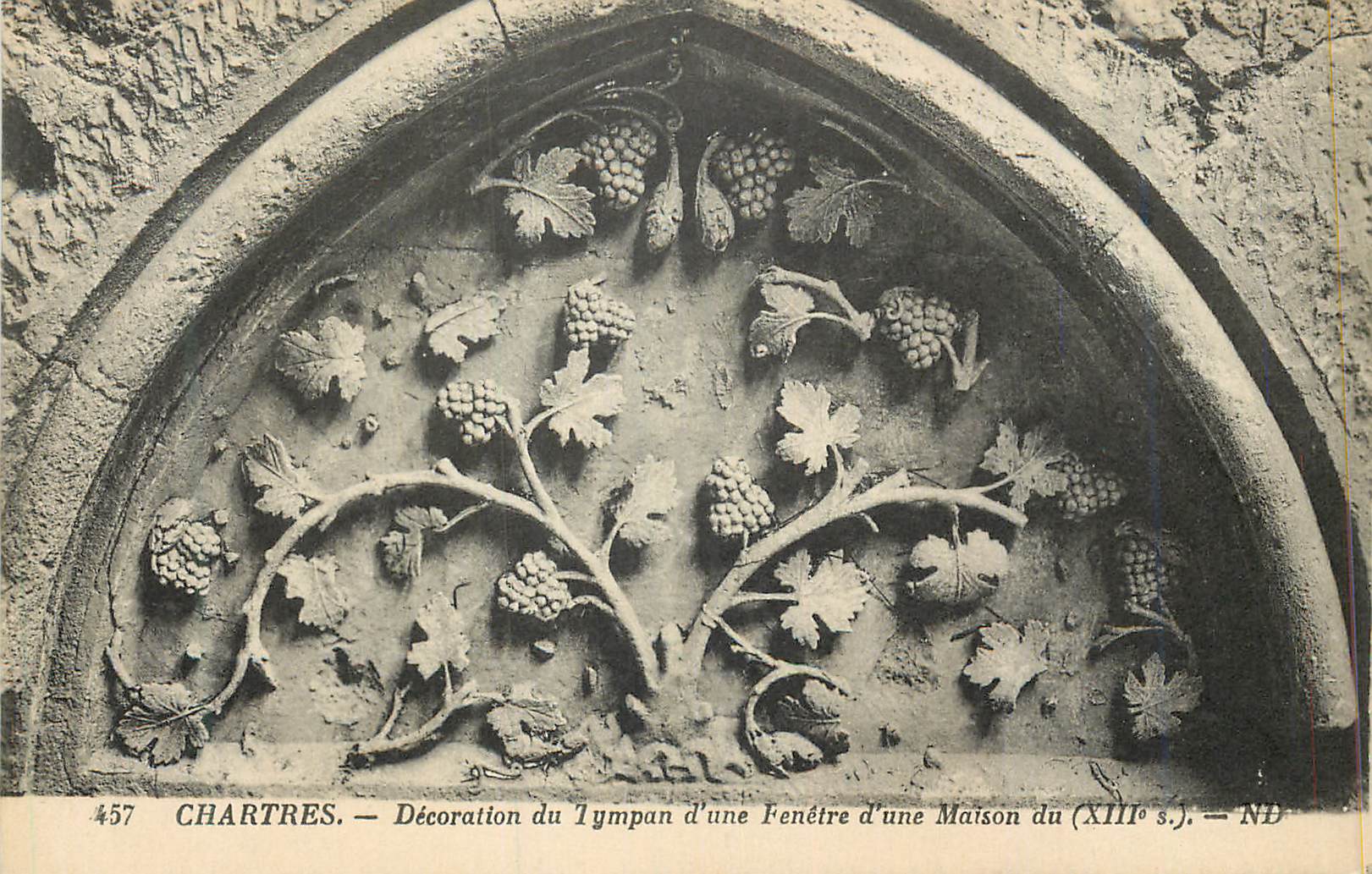 CPA Chartres Decoration du Tympan d'une Fenetre d'une Maison du (XIIIe s)