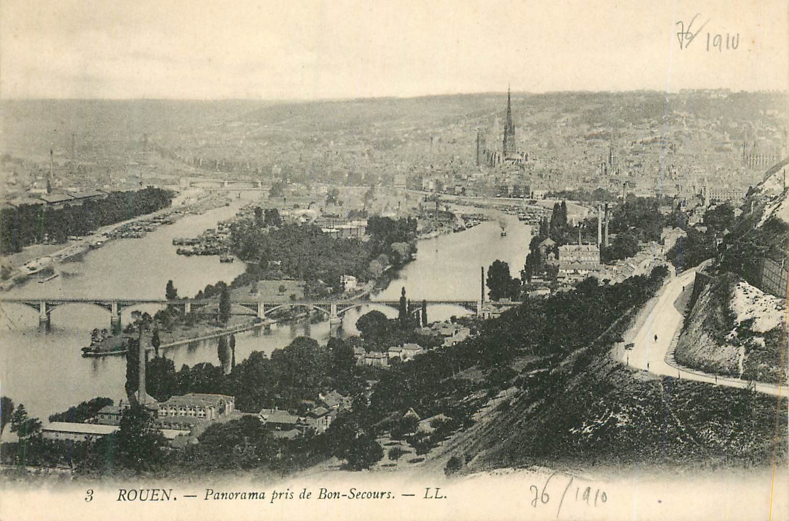 CPA Rouen Panorama Pris de Bon Secours