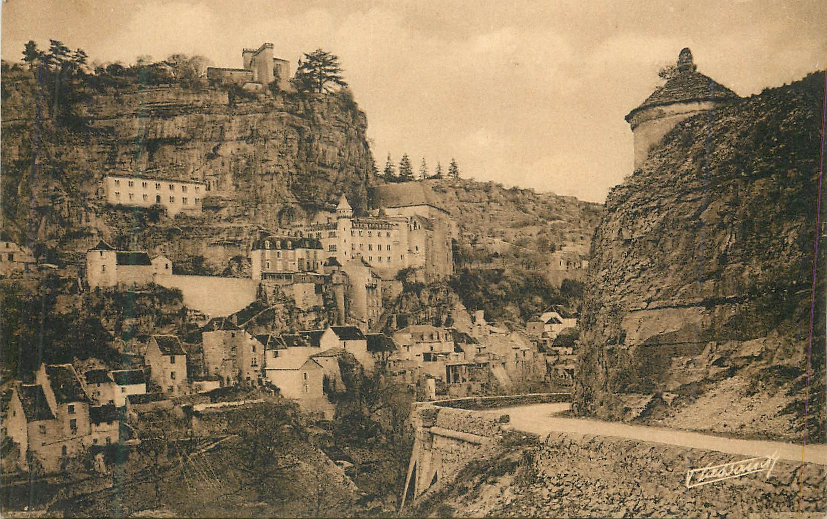 CPA Rocamadour (Lot) Route de Cahors