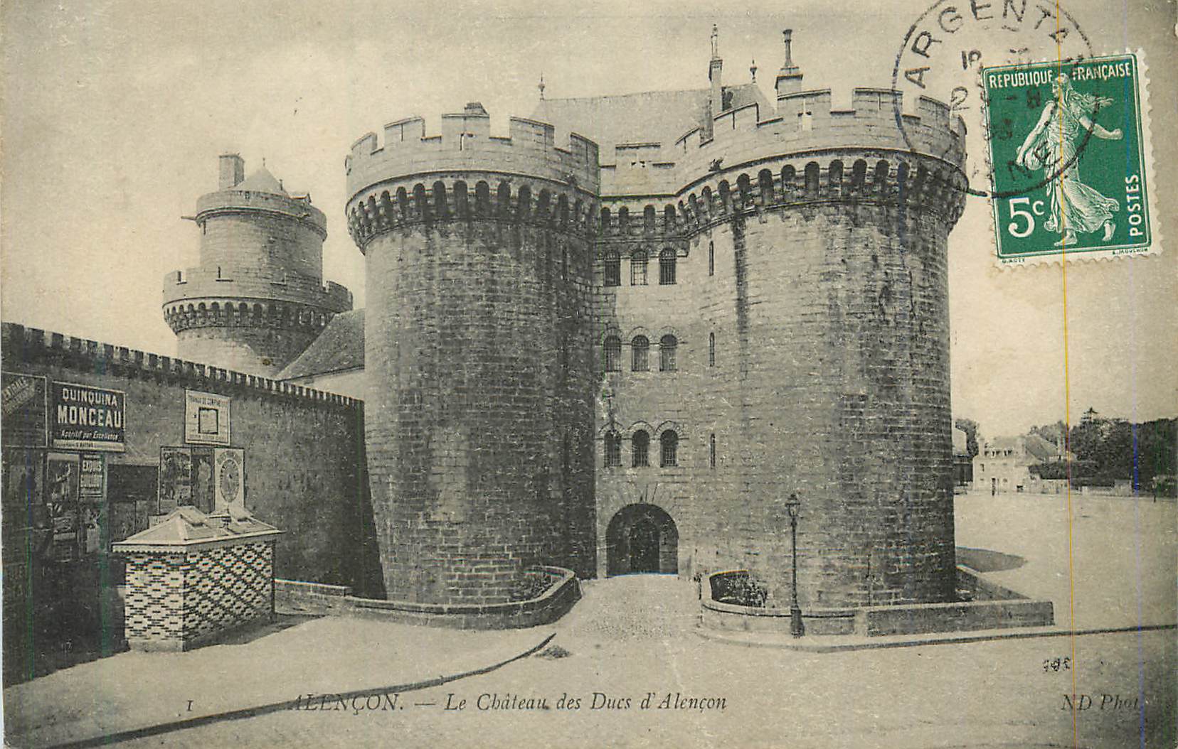 CPA Alencon Le Chateau des Ducs d'Alencon