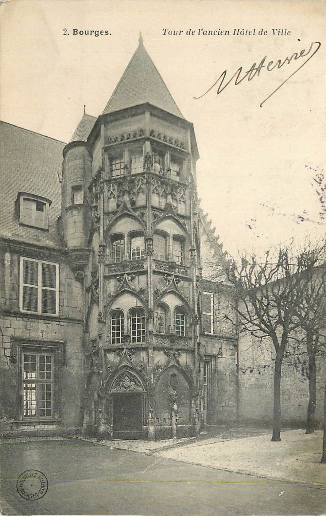 CPA Bourges Tour de l'Ancien Hotel de Ville