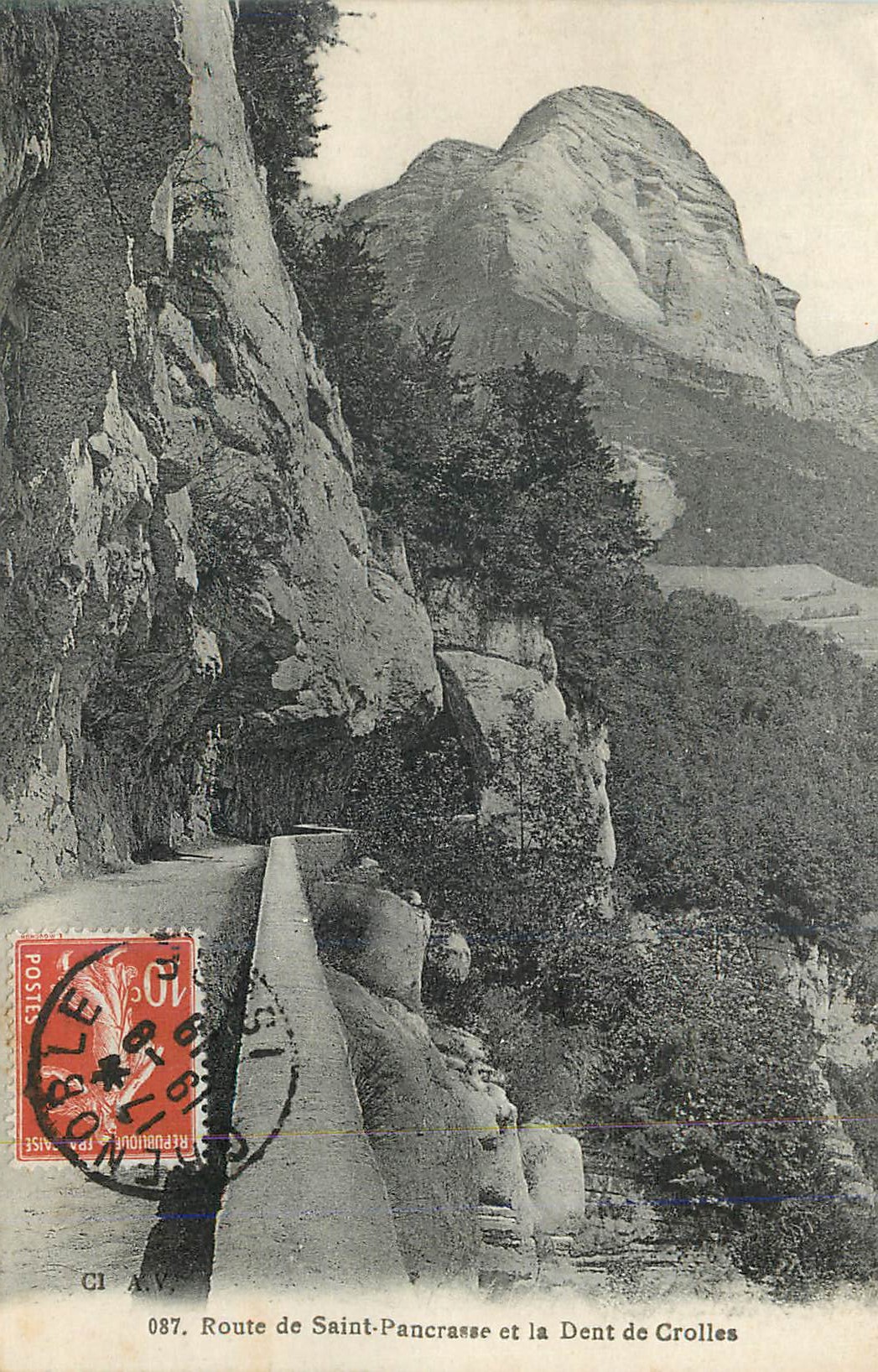 CPA Route de Saint Pancrasse et la Dent de Crolles