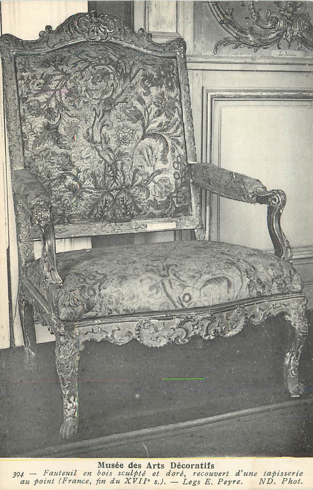 Fauteuil en bois sculpté et doré, recouvert d'une tapisserie au point — Musée des Arts Décoratifs — Legs E. Peyre — N° 304