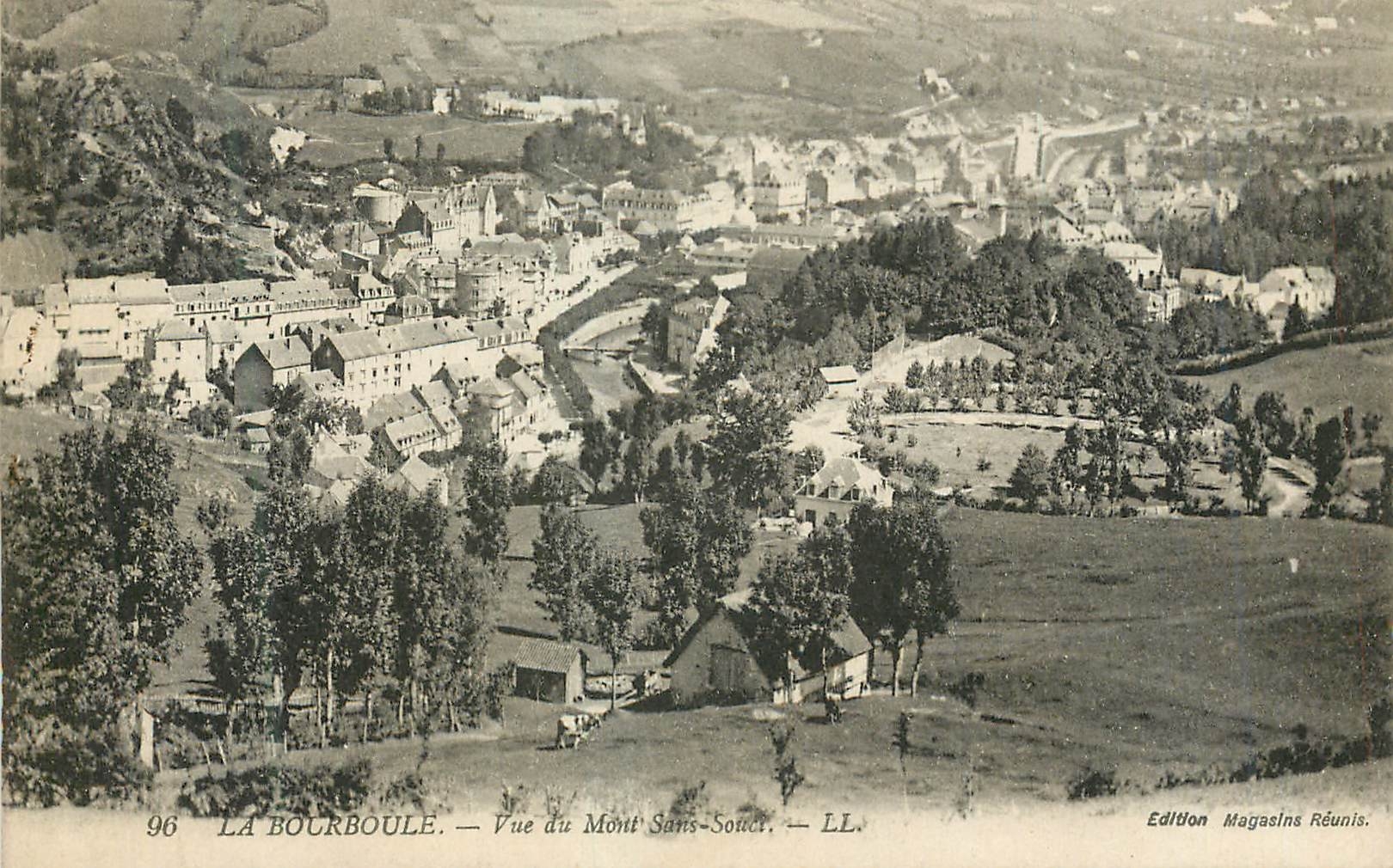 CPA La Bourboule Vue du Mont Sans Souci