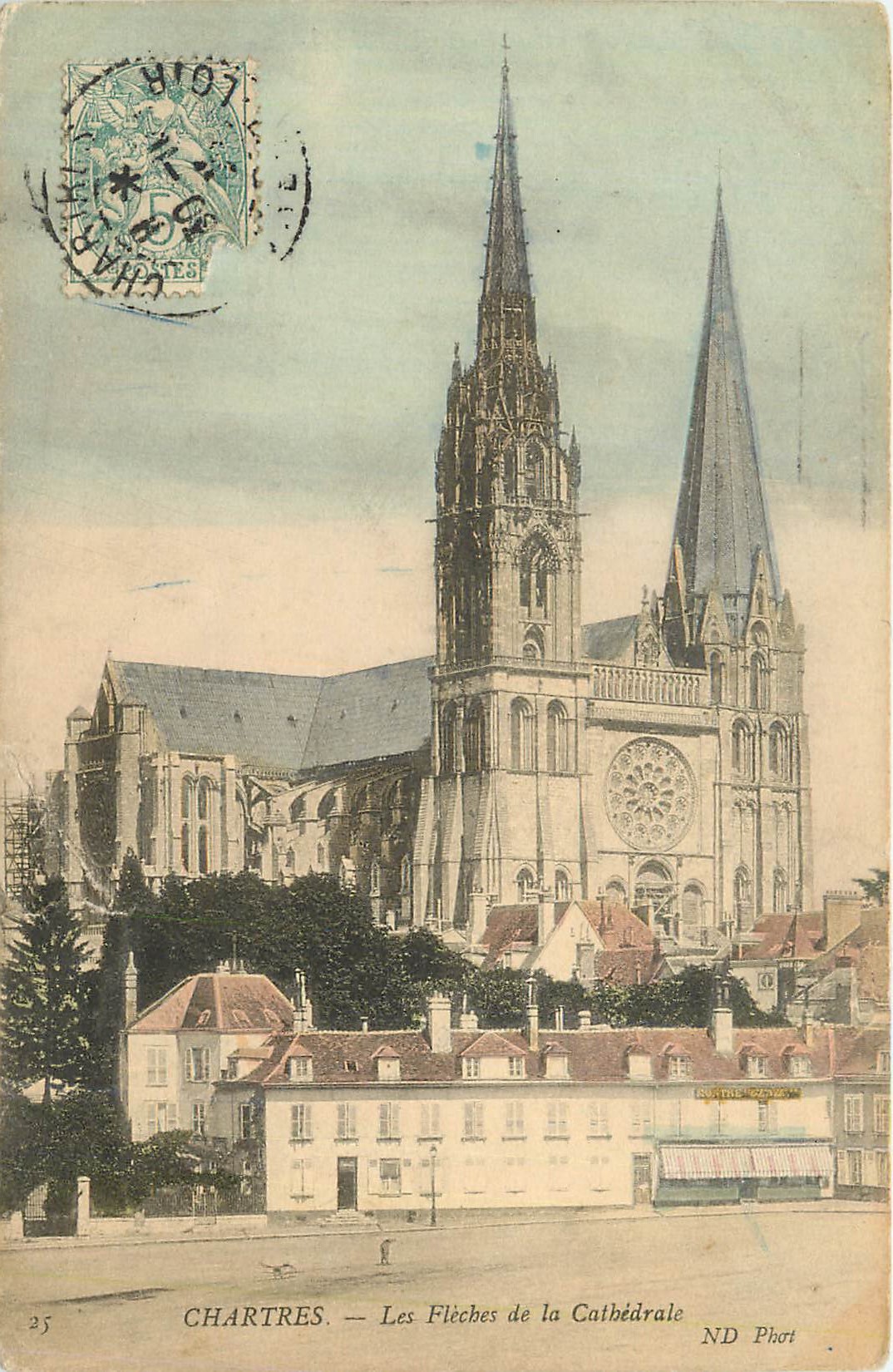 CPA Chartres Les Fleches de la Cathedrale