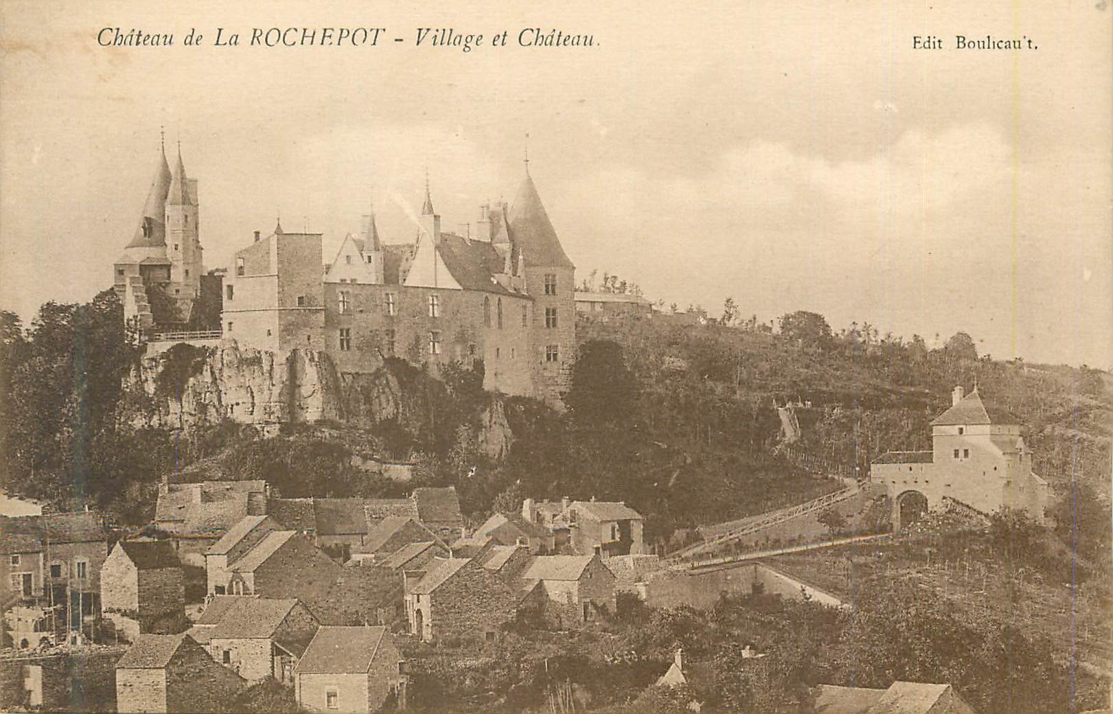 CPA Chateau de la Rochepot Village et Chateau