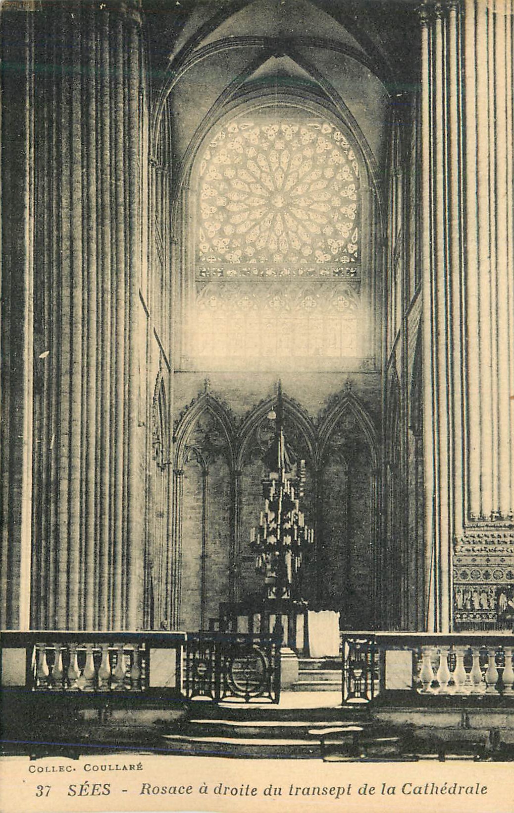CPA Sees Rosace a Droite du Transept de la Cathedrale Coll Coullare