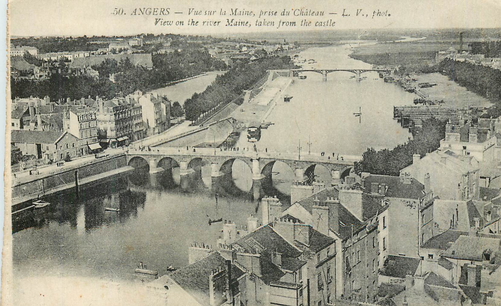 CPA Angers Vue sur la Maine Prise du Chateau L V