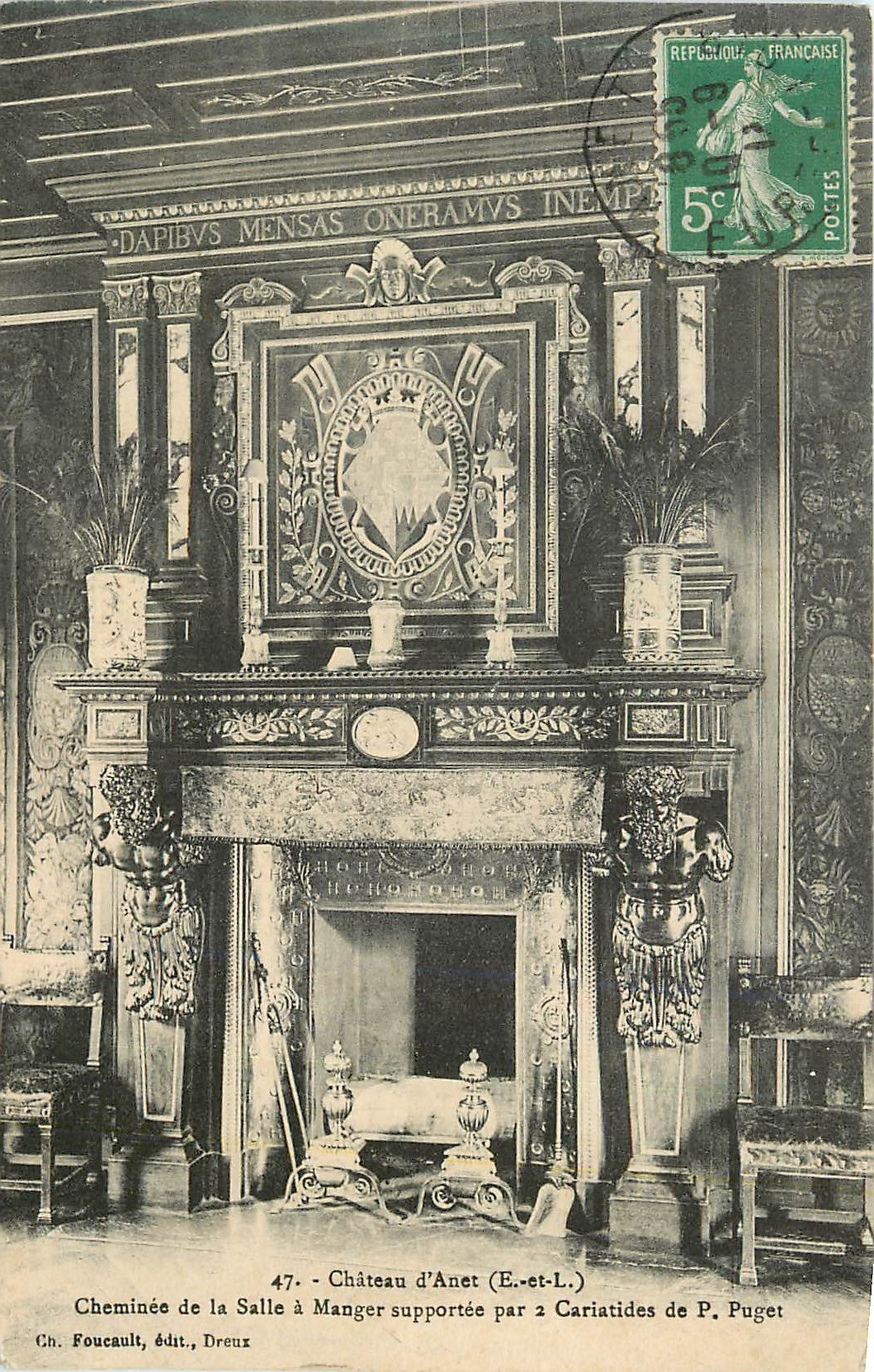 Schloss Anet (E.-et-L.) — Kamin der Speisekammer, gestützt von 2 Kariatiden von P. Puget — Ch. Foucault, Verlag, Dreux
