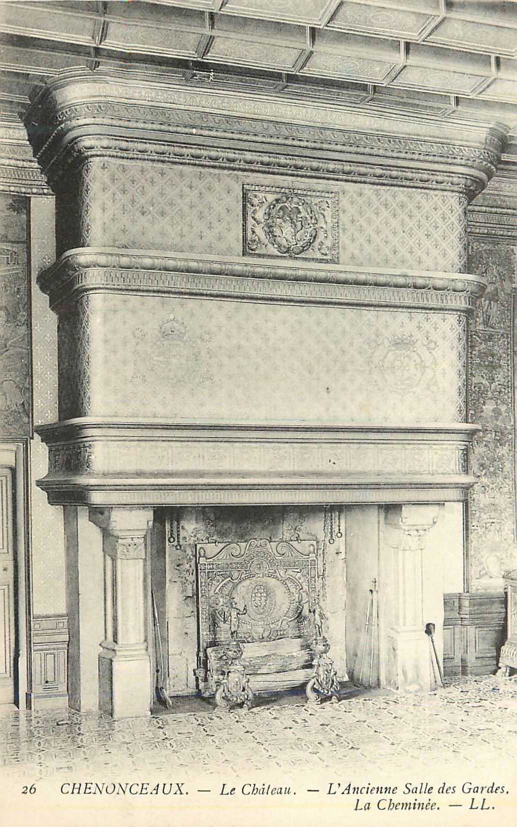 CPA Chenonceaux Le Chateau L'Ancienne Salle des Gardes La Cheminee