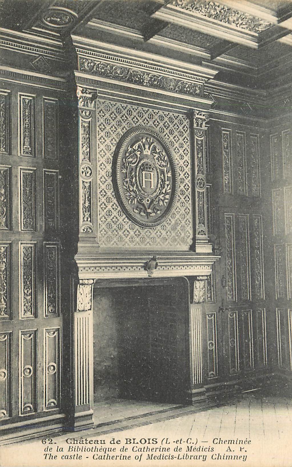 CPA Chateau de Blois (L et C) Cheminee de la Bibliotheque de la Catherine de Medicis