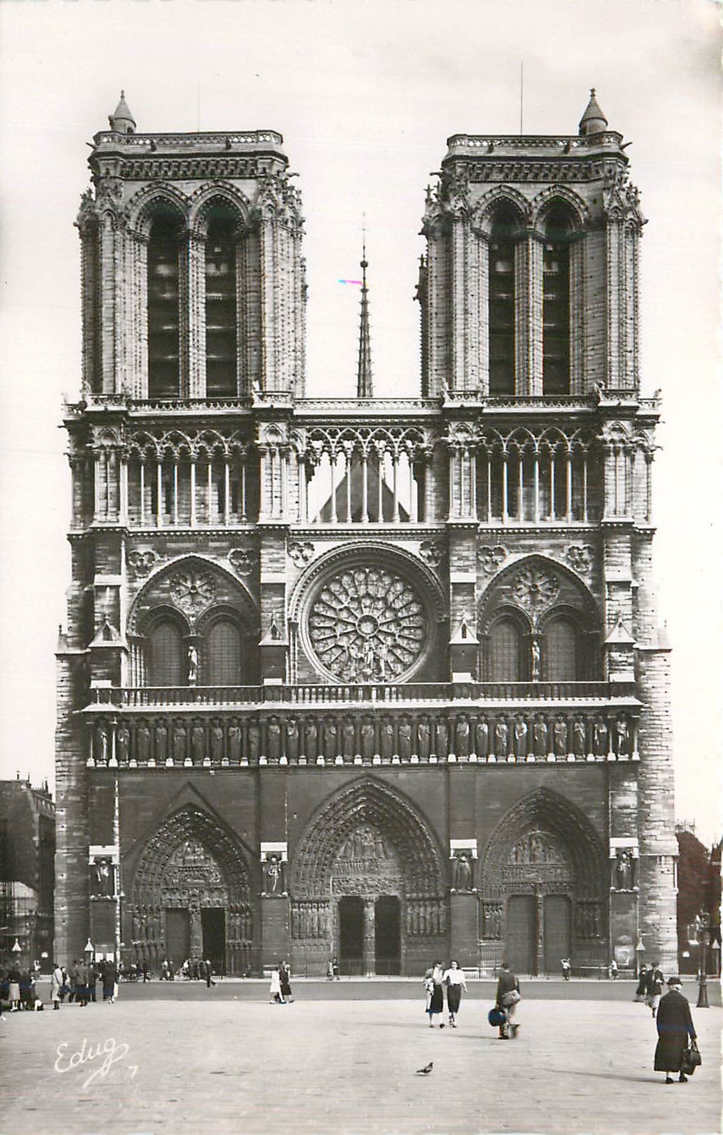 CPM Paris Notre Dame