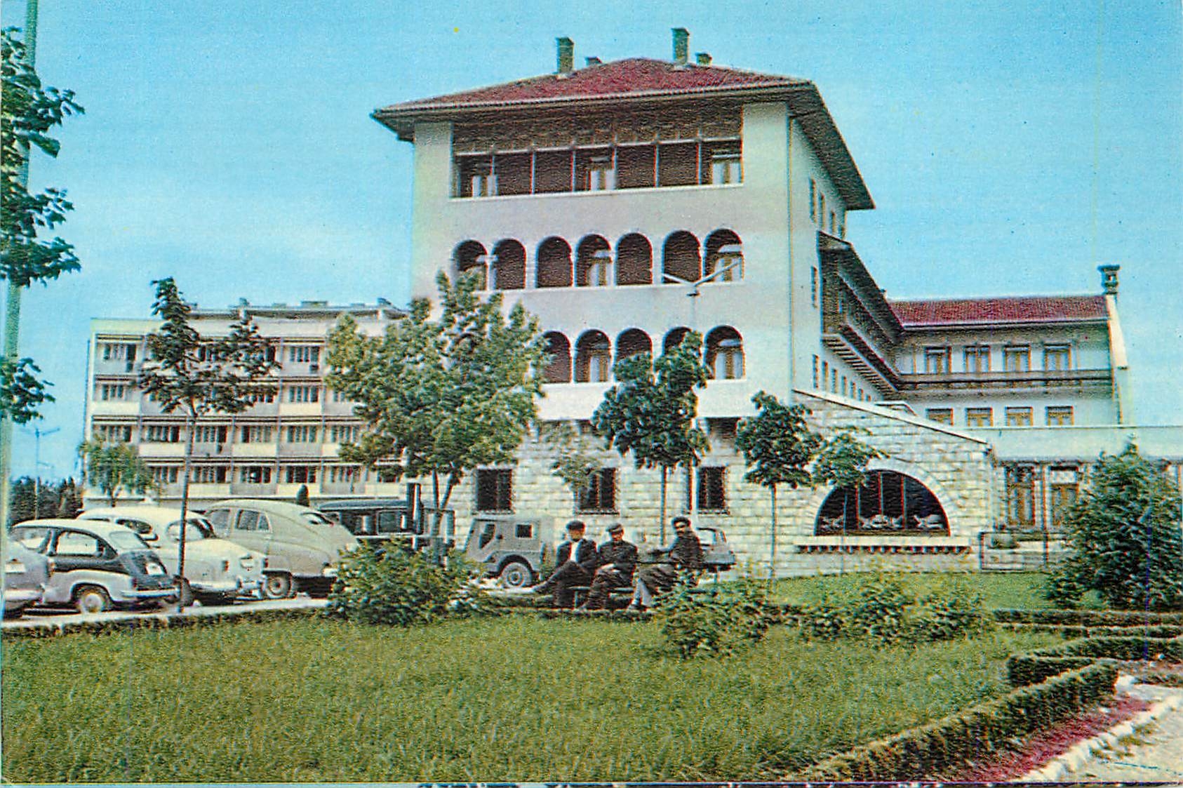 Hôtel Metohija — Péć — édition « Književne novine »