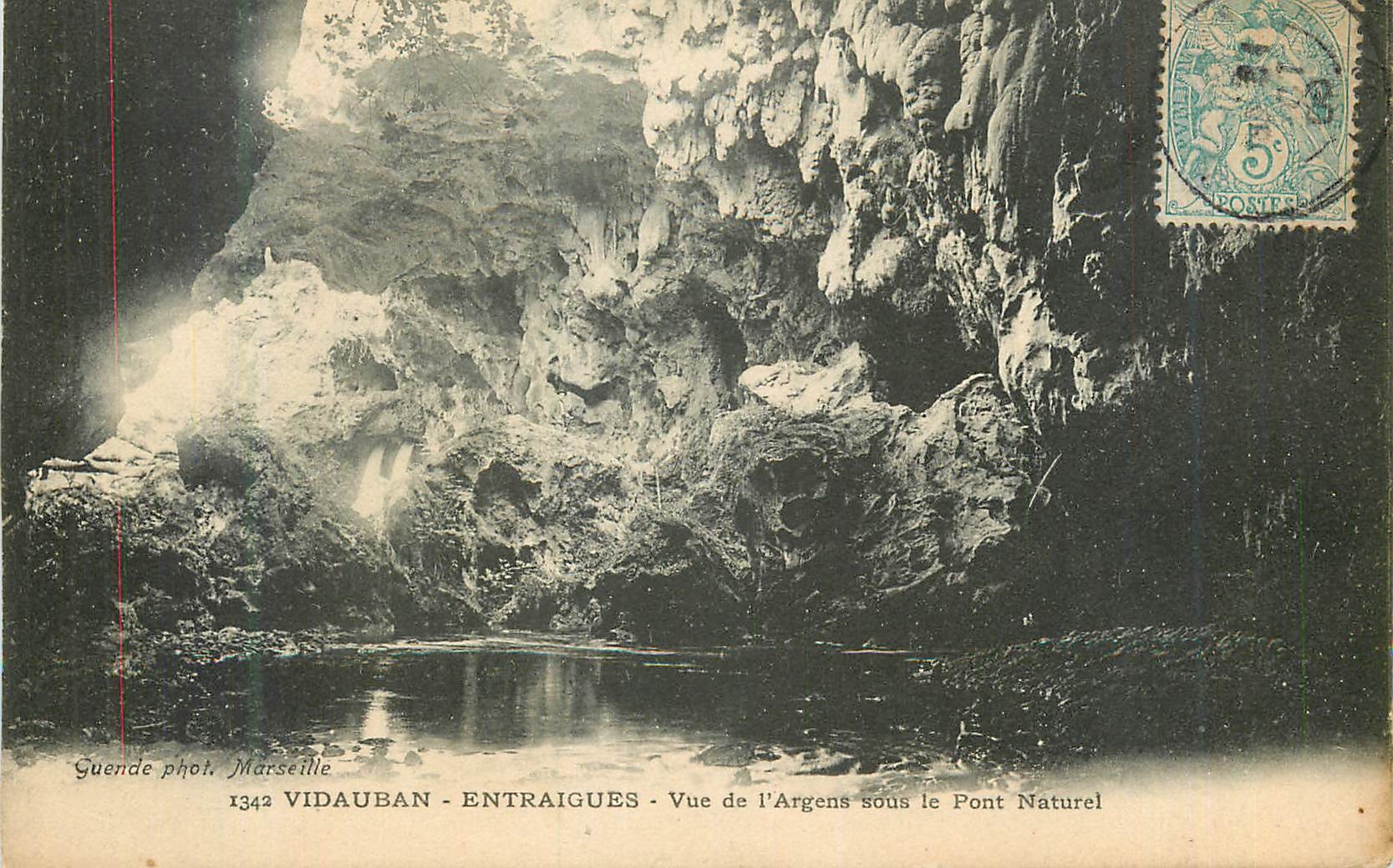 CPA Vidauban Entraigues Vue de L'Argens sous Le Pont Naturel
