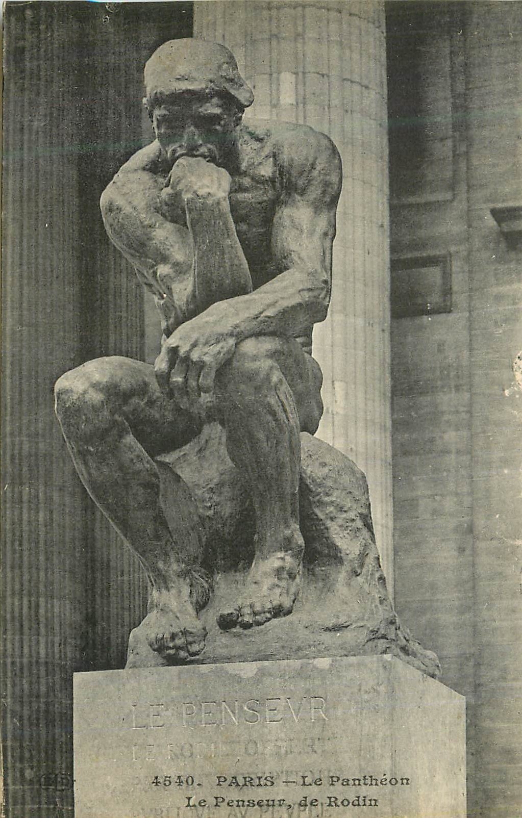 CPA Paris Le Pantheon Le Penseur de Rodin