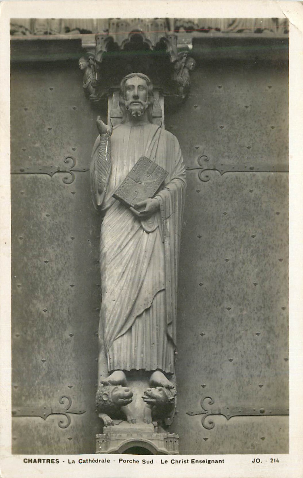 CPM Chartres La Cathedrale Porche sud Le christ Enseignant