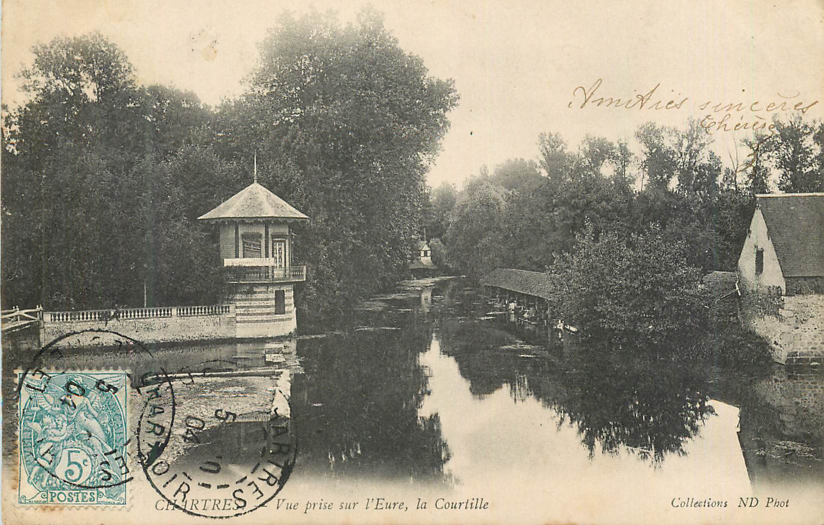 CPA Chartres vue Prise sur l'Eure La Courtille