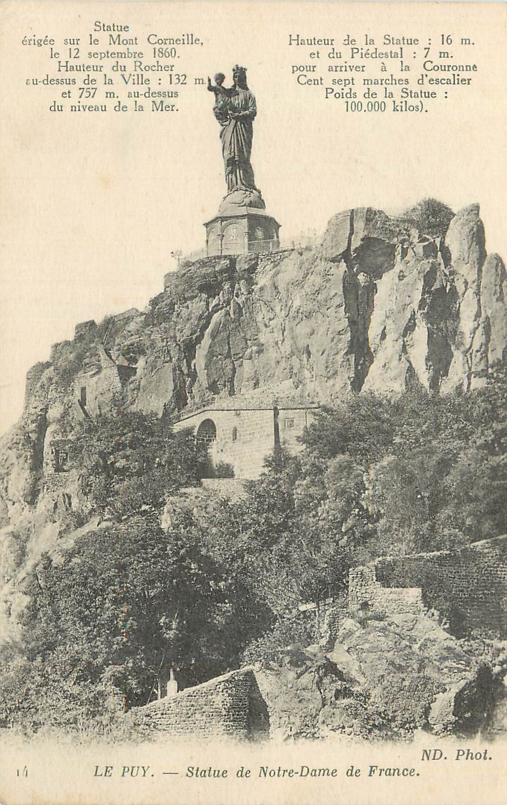 CPA le Puy Statue de Notre Dame de France Statue erigee sur le Mont Corneille le 12 Septembre 1860