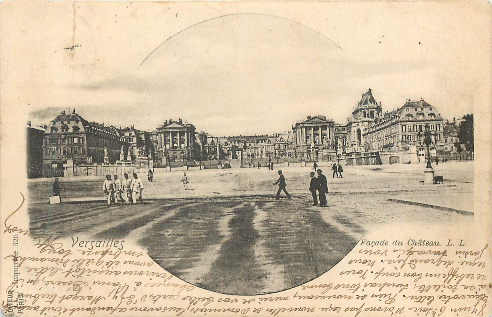 CPA Versailles Facade du Château Militaria
