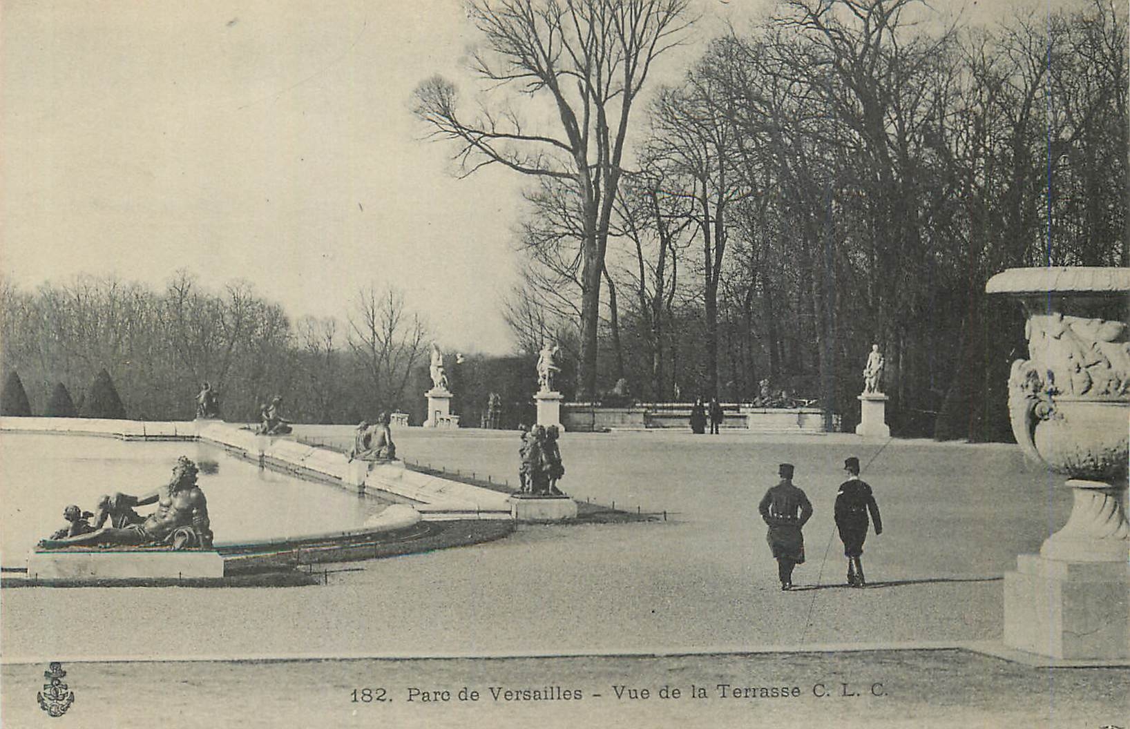 Parc de Versailles — Vue de la Terrasse — C. L. C. — n° 182