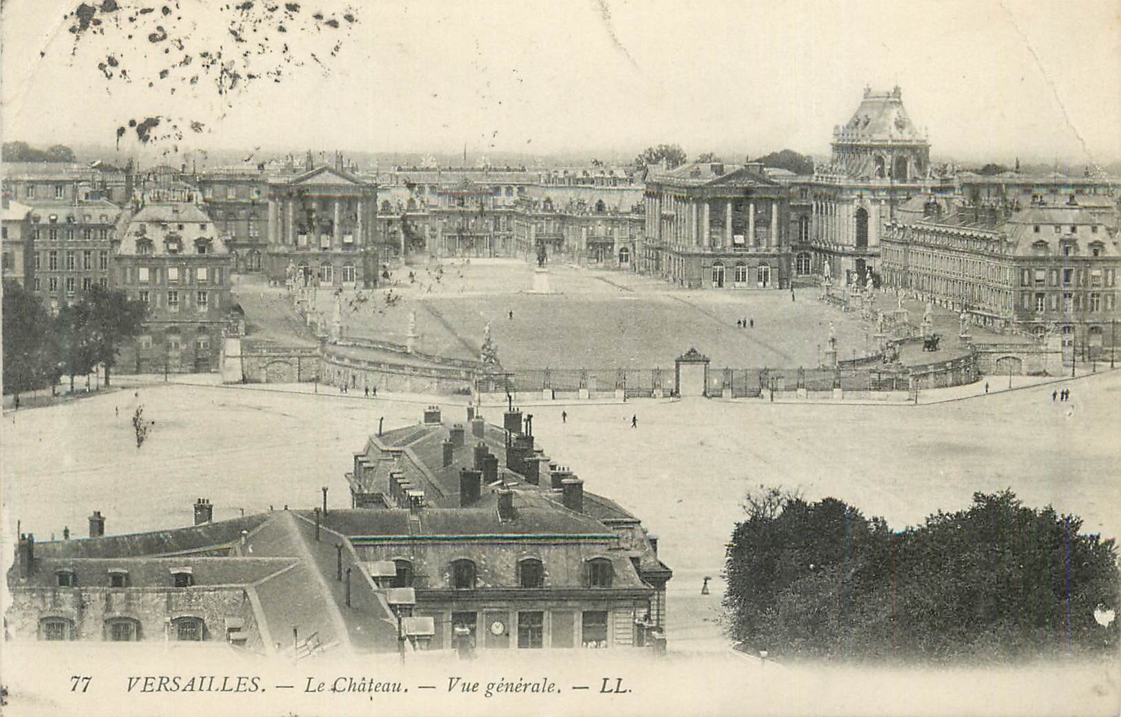 CPA Versailles le Chateau vue Generale